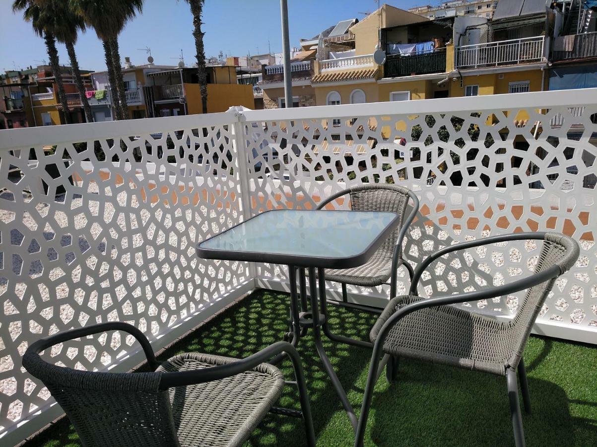 Apartamentos Angelita Plaza Beach Malaga Ngoại thất bức ảnh